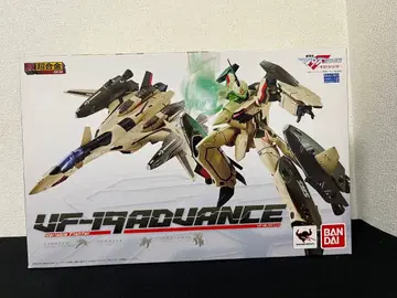 [ 미개봉품 ] DX 초합금 VF-19ADVANCE 극장판 마크로스 F