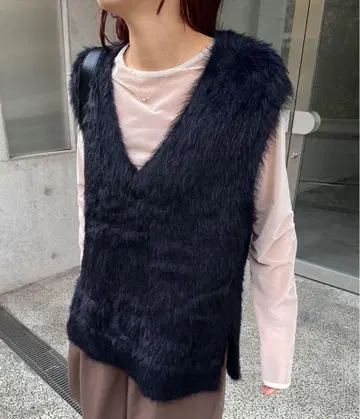 CAPRICIEUX LE'MAGE 페더 베스트