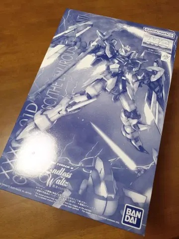 MG 1/100 건담 데스사이즈 루셋 장비