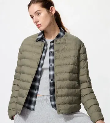 미사용 새상품 UNIQLO 퍼프 테크 컴팩트 자켓 올리브 XL