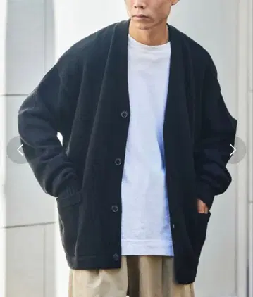 새상품 프릭스스토어 베이직 V 가디건