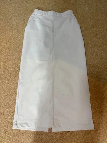 이지케어 코듀로이 스커트 화이트