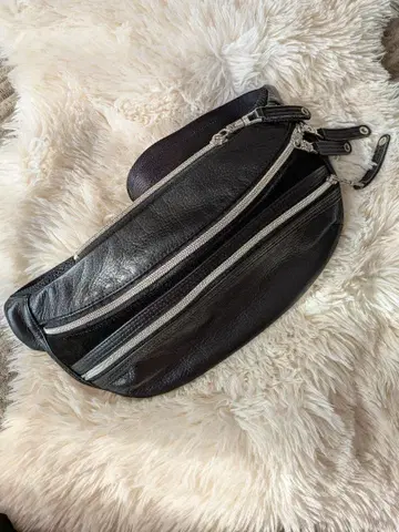 마스터피스 가죽 바디백 힙색