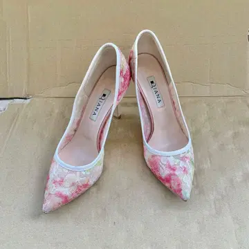 DIANA 플라워 패턴 하이힐 펌프스