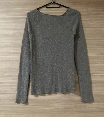 미라 오웬 티셔츠