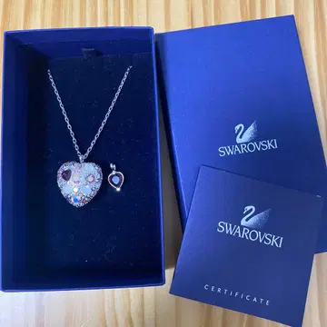 SWAROVSKI 목걸이 필통 로켓