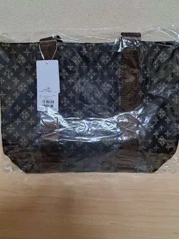 미개봉 새상품 Daily Russet NJ 테이프 토트 브라운