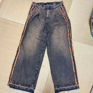 아다스트리아 HARE M 사이즈 데님 청바지 배기 팬츠 넉넉한 핏