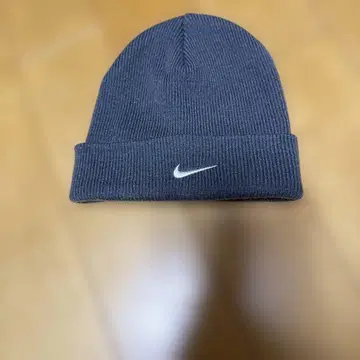 Nike 그레이 니트 모자 스우시 로고