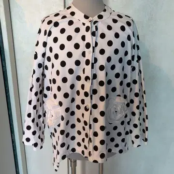 물방울 패턴 긴팔 셔츠 꽃 포켓 부착 물방울 도트