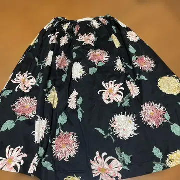 잉게보그 스커트