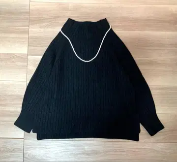 새상품급 슬로브 이에나 모크넥 풀오버 니트 블랙