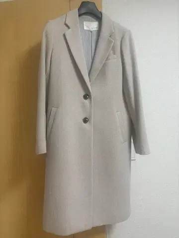 라이트 그레이 체스터 코트 2개 버튼