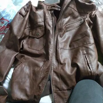 브라운 가죽 자켓