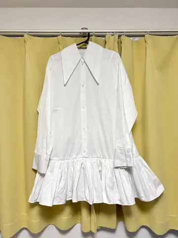 Bibiy/화이트/프릴 셔츠 원피스