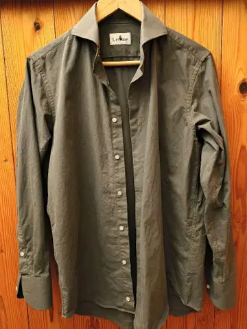 Leone 카키색 긴팔 셔츠 LEON