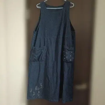 새상품급/드럭 스토어즈/데님 오버롤 스커트/자수/F