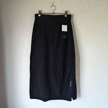 INGEBORG duvetica 프리즈 플리츠 롱 스커트 블랙