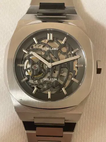 D1 MILANO 스켈레톤 자동 와인딩 손목시계