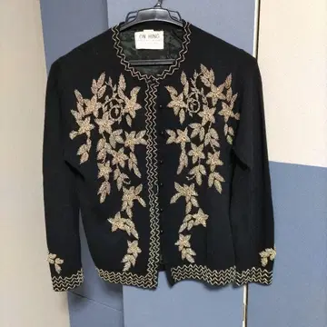 비즈 포함 블랙 가디건