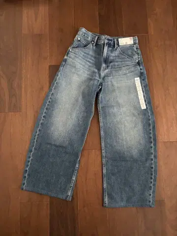 유니클로 배기 커브 청바지