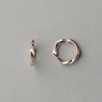 ete 허그 이어링 트위스트 (PG)