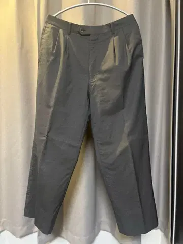 그레이 플리츠 슬랙스