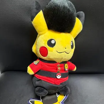 영국 피카츄 봉제 인형