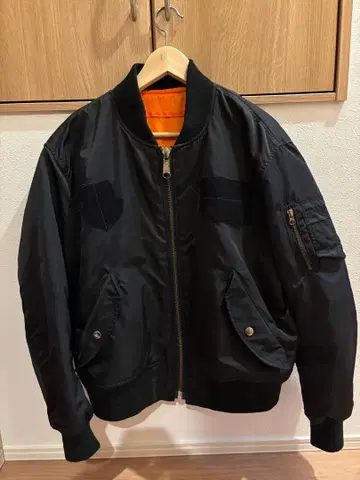 블랙 MA-1 플라이트 자켓