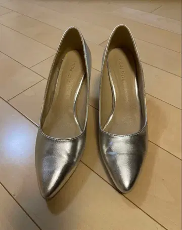 실버 하이힐 펌프스 약 7cm