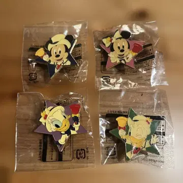 아부즈 바자르 핀 배지 크리스마스 미키 미니 도날드 데이지
