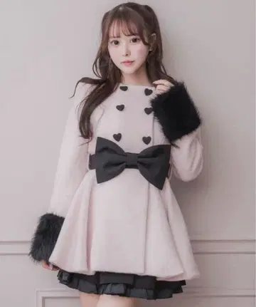 pium 하트 버튼 리본 벨트 샤기 코트