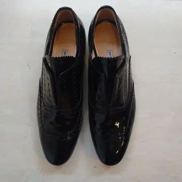 미사용 펠리코 에나멜 신발 36.5