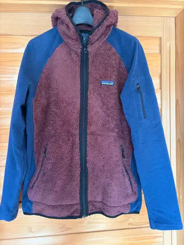 Patagonia 플리스 자켓 크림슨 네이비 컬러