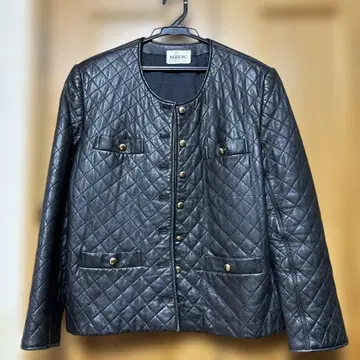 INGEBORG 블랙 퀼팅 자켓