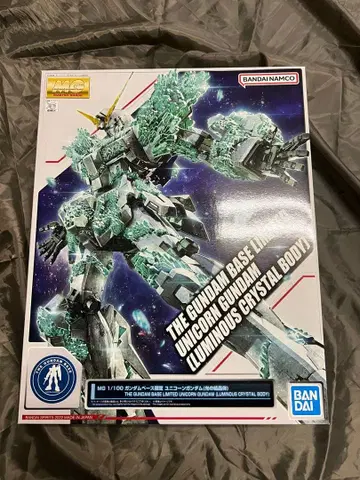 MG 1/100 유니콘 건담 루미너스 크리스탈 바디