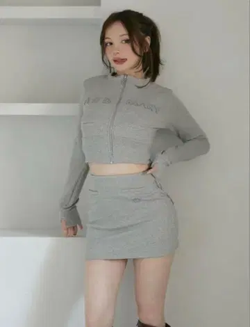 andmary Jenny logo set up