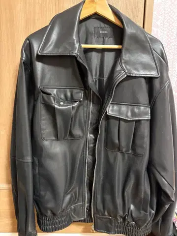 EMODA 블랙 가죽 아우터 사이즈 F