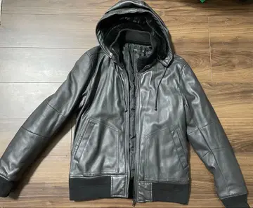 AZUL 후드 부착 블랙 가죽 자켓