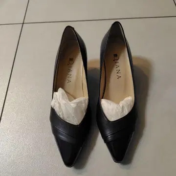 DIANA 네이비 스틸레토 펌프스