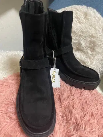 새상품 DURAS 블랙 스웨이드 숏부츠 M 오 멋지고 귀여운