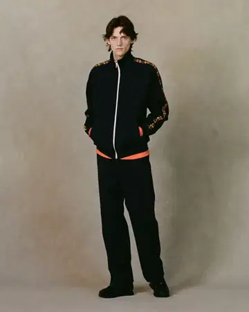 25AW NICENESS MUNICH BERLIN 셋업 M 사이즈