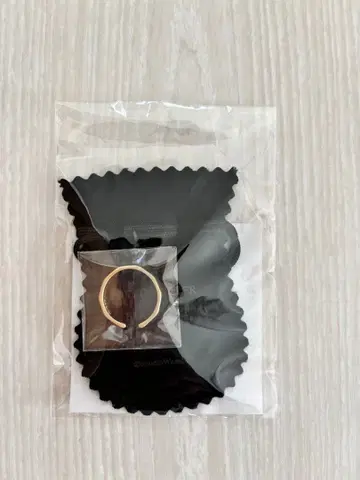 [ 미개봉 새상품급 ] 아쿠네코 금반지 아쿠네코전