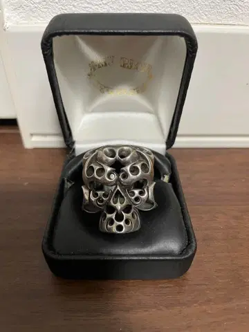 텐더 로인 보르네오 스컬 반지 tenderloin 실버