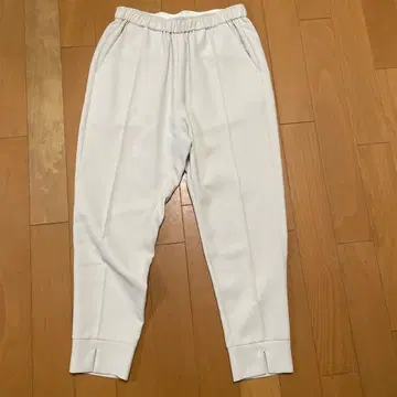 akane 화이트 스웨트 팬츠 허리밴딩 M~L