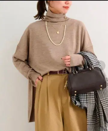 저널 스탠다드 BiellaYarn 와이드 터틀넥