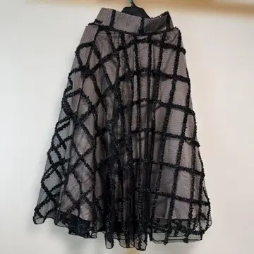 윌셀렉션 새상품 플라워 튤 스커트 블랙 M