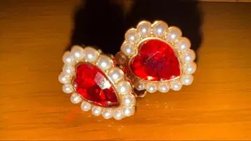 빈티지풍 하트형 귀찌