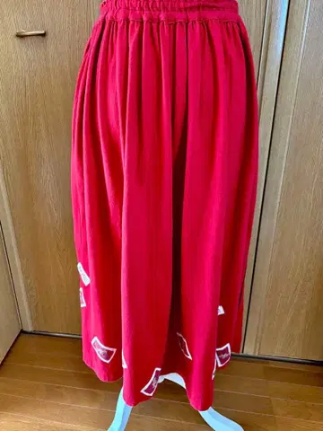 핑크하우스 롱 스커트 캔디 패턴 로고 와펜