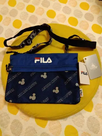 FILA 미키마우스 패턴 사코슈
